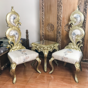 Queen Chair